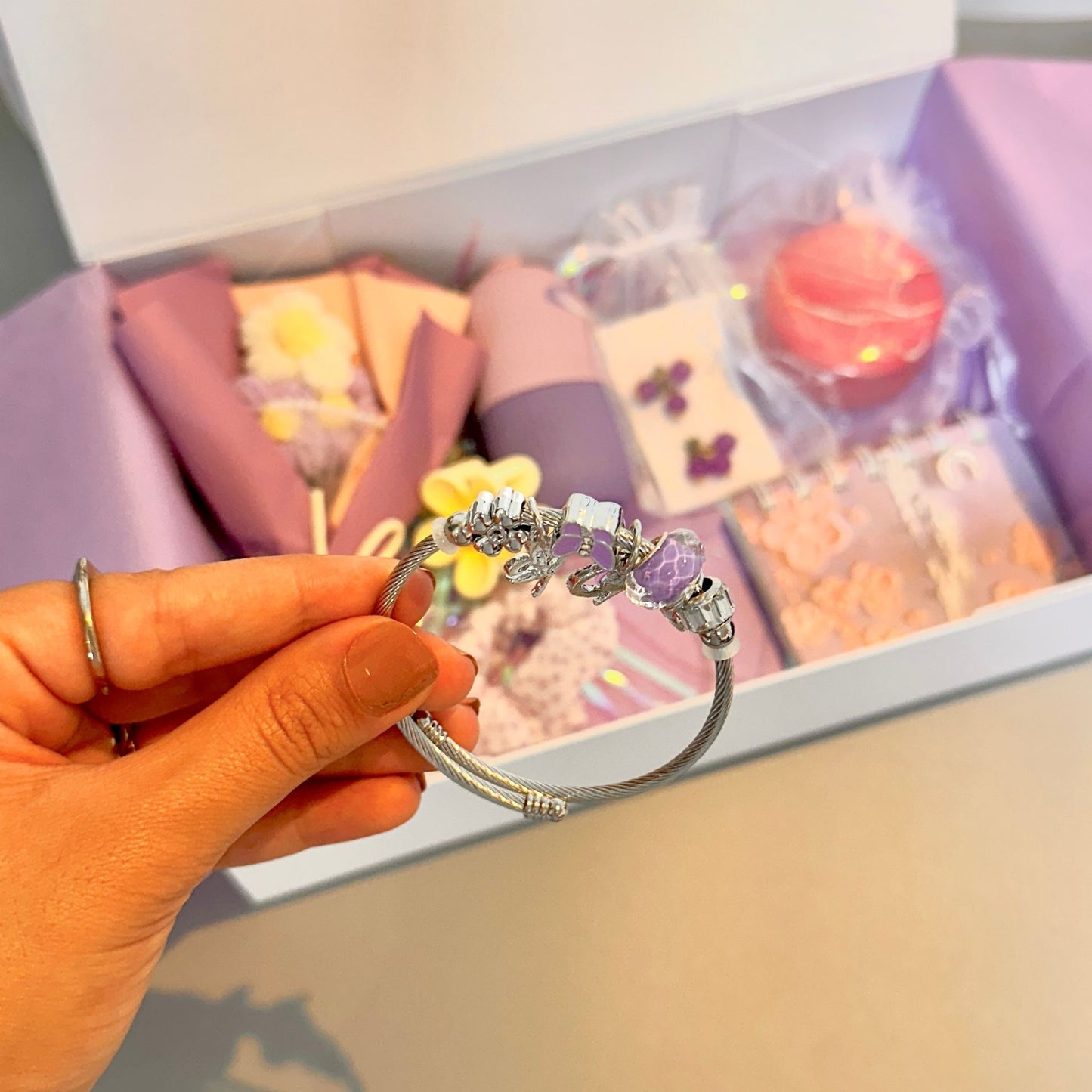 Happy Gift Box